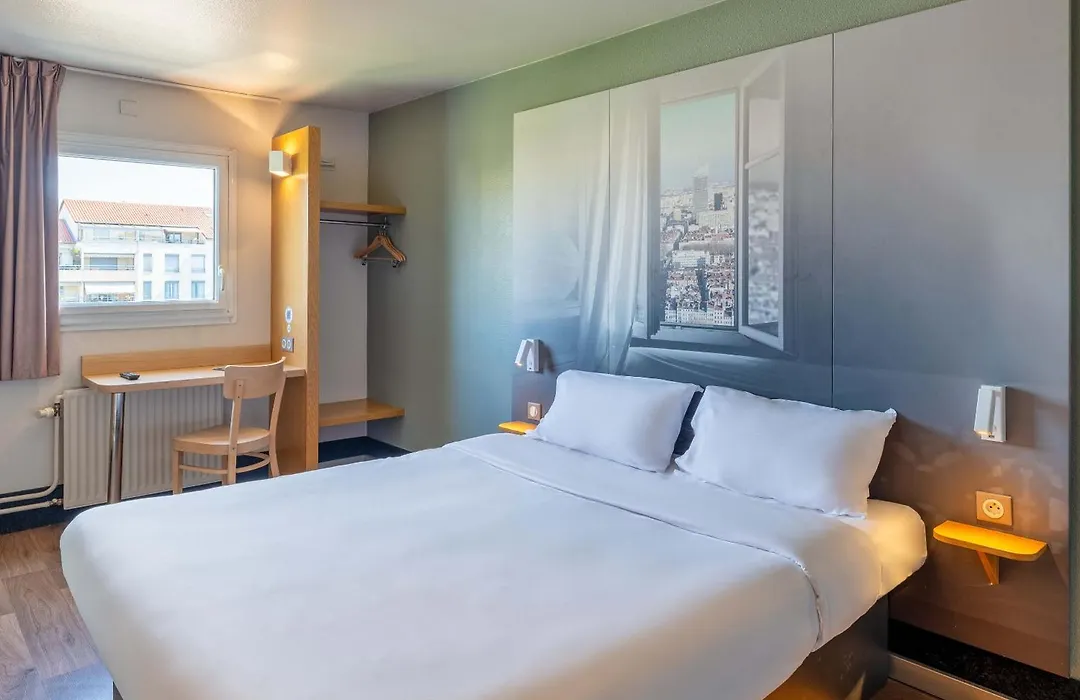 B&B Hotel Lyon Centre Monplaisir-1